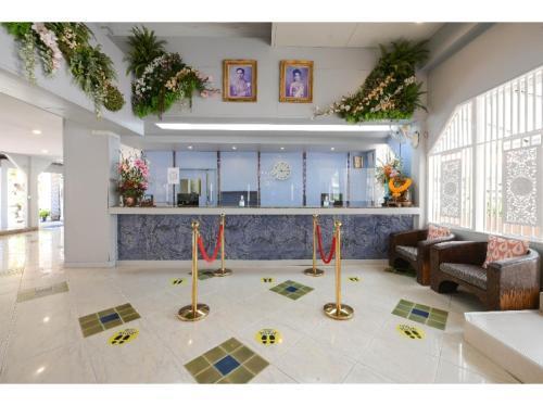 S Lodge Pattaya formally Sabai Lodge - Tap to explore photos