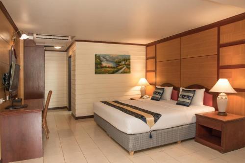 S Lodge Pattaya formally Sabai Lodge