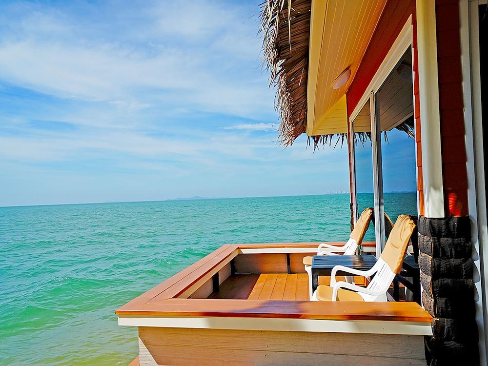 Sunset Village Beach Resort Room Type - On Beach Premium Bungalow Sunset Village Beach Resort Room Type - On Beach Premium Bungalow