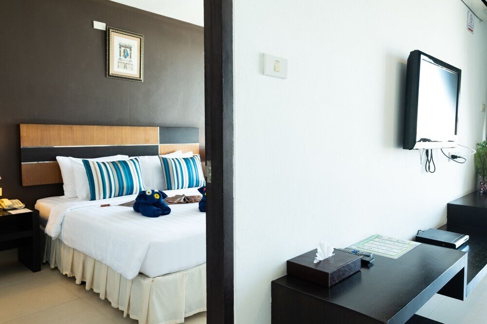 Vogue Hotel Pattaya Room Type - Junior Suite Room