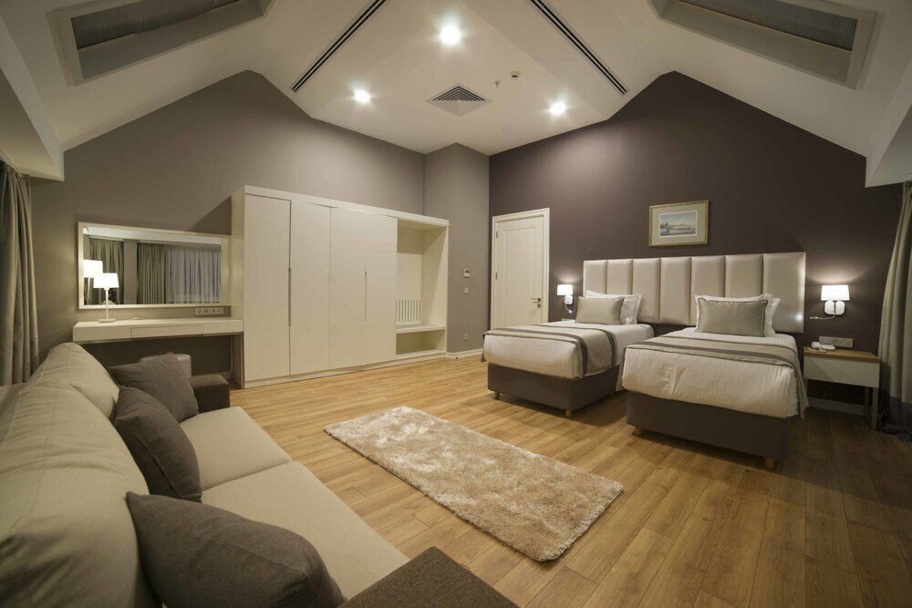 Radisson Residences Avrupa Tem Istanbul Istanbul 1 5 1 Price Address Reviews