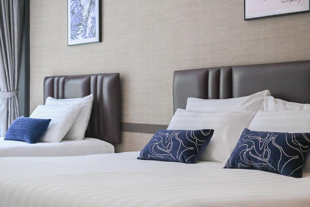 Aranta Suvarnabhumi Room Type - Deluxe Pool View Triple Room Aranta Suvarnabhumi Room Type - Deluxe Pool View Triple Room