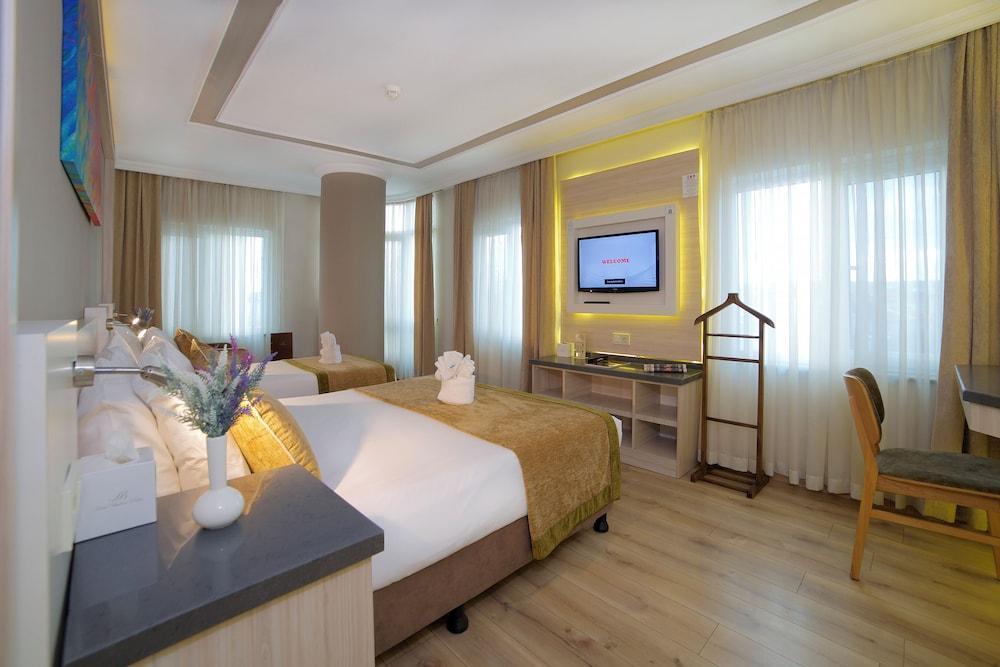 Bulvar Palas Old City Hotel - Tap to explore photos