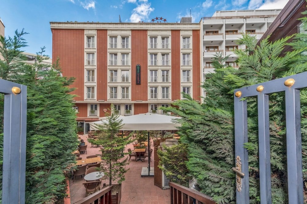 هوتل فيسينزا