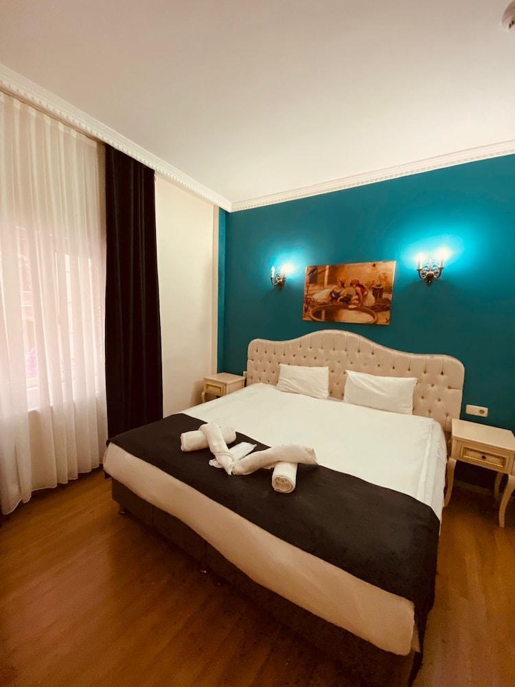 Adora Hotel Room Type - Standard Double or Twin Room