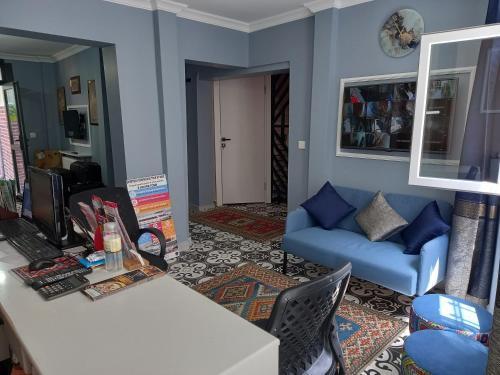 Emirhan Inn Apartment & Suites - Tap to explore photos
