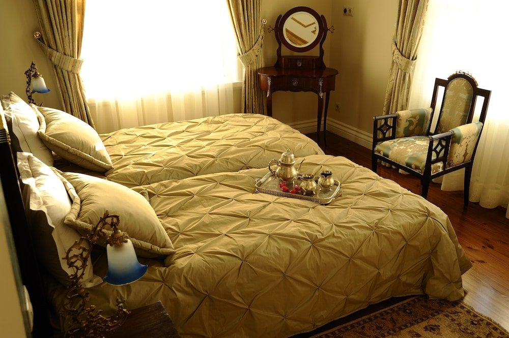 Erten Konak Istanbul Price Address Reviews