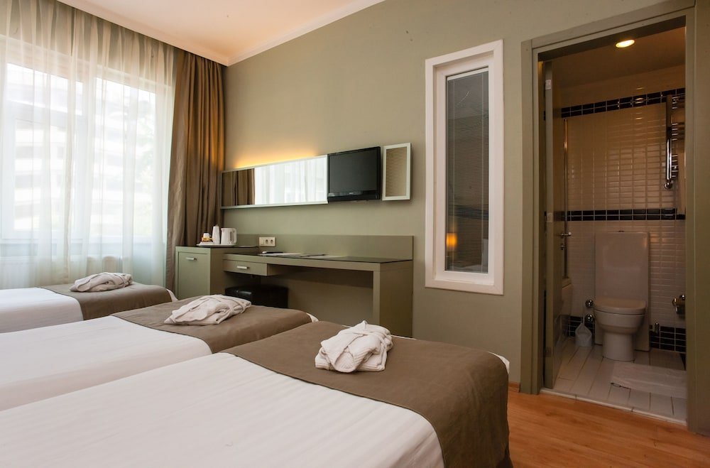 Hotellino Room Type - Triple Room Hotellino Room Type - Triple Room