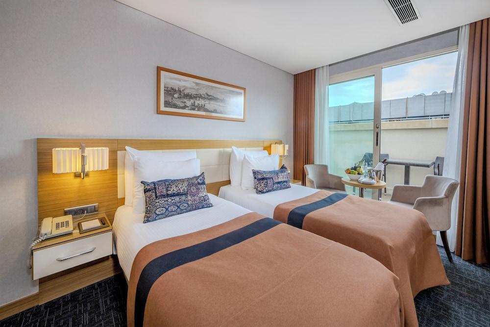 Hotel Momento - Special Class Room Type - Deluxe Twin with Balcony