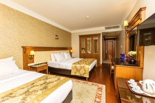 Acra Hotel - Special Category Room Type - Triple Room