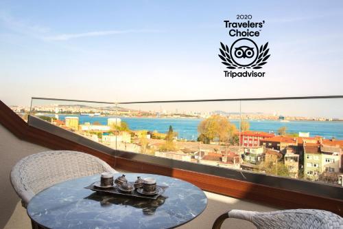 Acra Hotel - Special Category Room Type - Superior Triple Room with Sea View