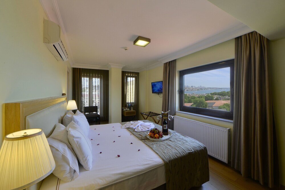 Agora Life Hotel - Special Class Room Type - Deluxe Double Room, Sea View