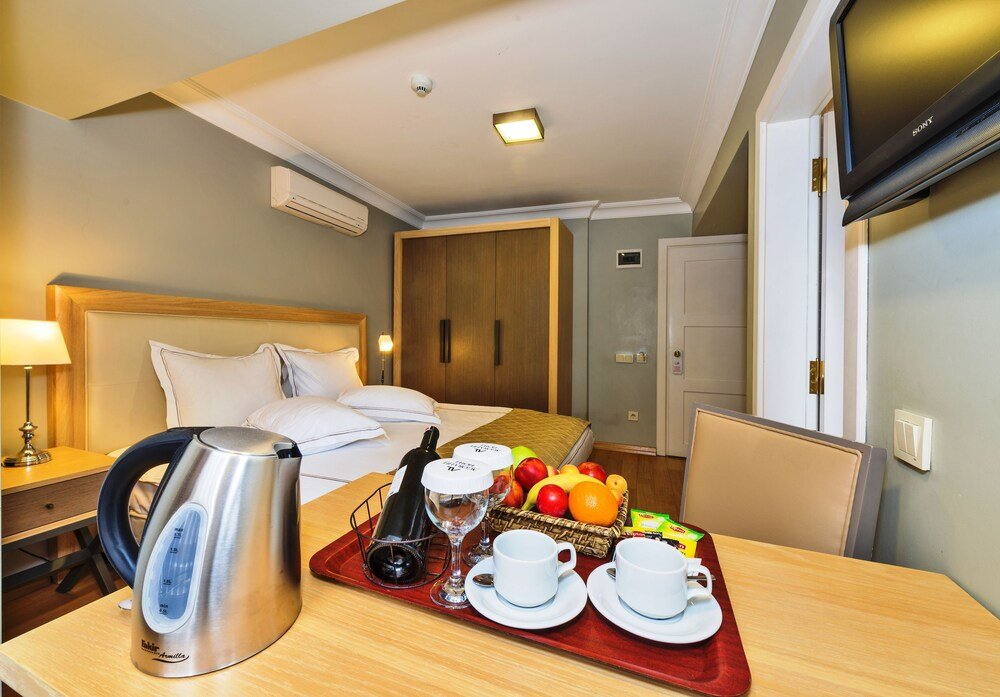 Agora Life Hotel - Special Class - Tap to explore photos