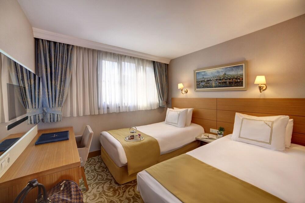 Almina Hotel Special Class Room Type - Economy Double or Twin Room Almina Hotel Special Class Room Type - Economy Double or Twin Room
