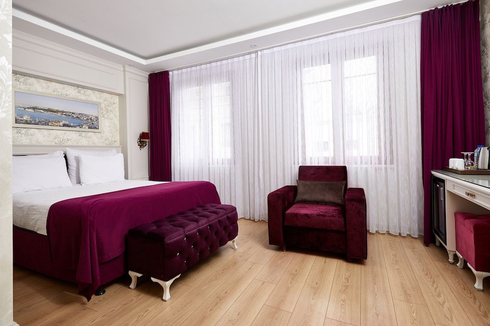 Albinas Hotel Old City - Tap to explore photos