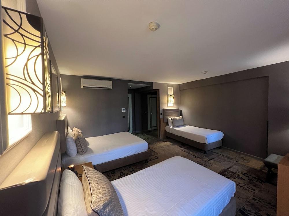 All Seasons Hotel Room Type - Family Room