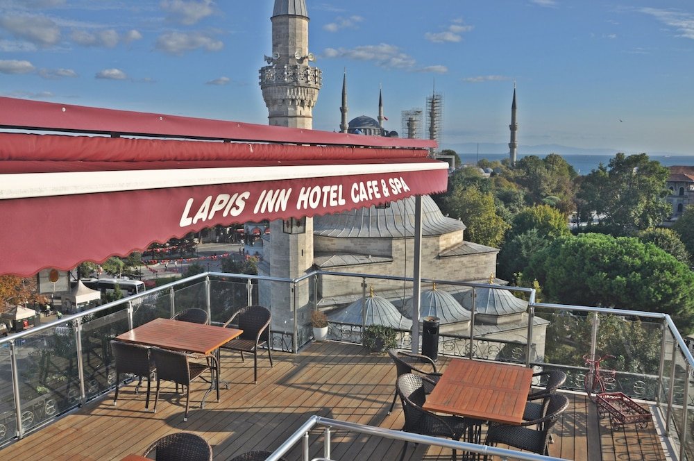 Lapis Inn Hotel & Spa - Tap to explore photos
