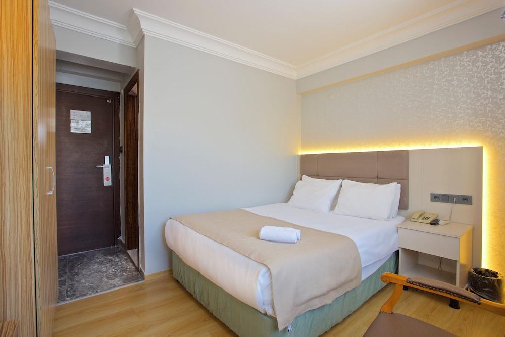 Grand Ant Hotel Room Type - Standard Double or Twin Room