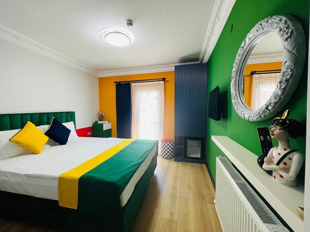 Apex Hotel Room Type - Standard Double Room, Balcony