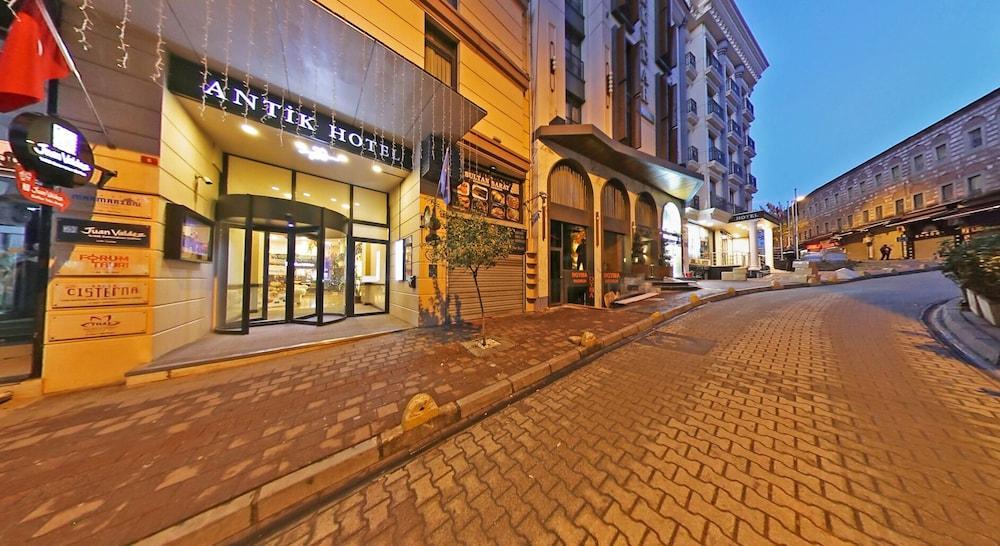 Antik Hotel Istanbul - Tap to explore photos