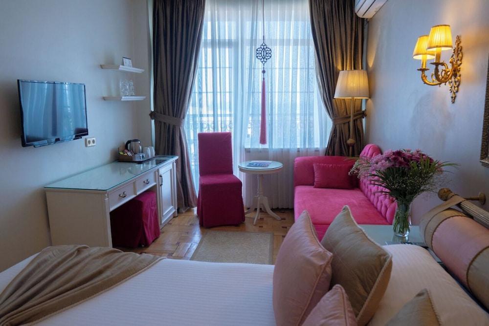 Avicenna Hotel Room Type - Superior Double or Twin Room
