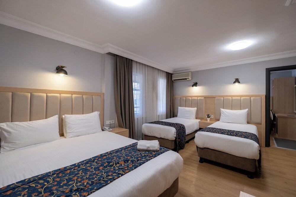 Berr Hotel Room Type - Family Room