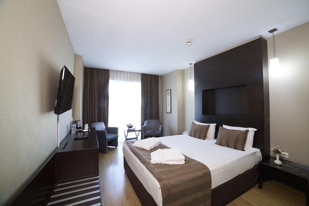 The Hotel Beyaz Saray - Grand Bazaar Room Type - Standard Double Room, 1 Double Bed, Courtyard View The Hotel Beyaz Saray - Grand Bazaar Room Type - Standard Double Room, 1 Double Bed, Courtyard View