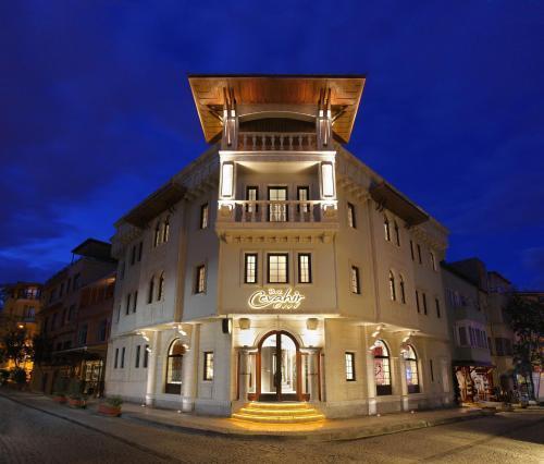 Biz Cevahir Hotel Sultanahmet - Tap to explore photos