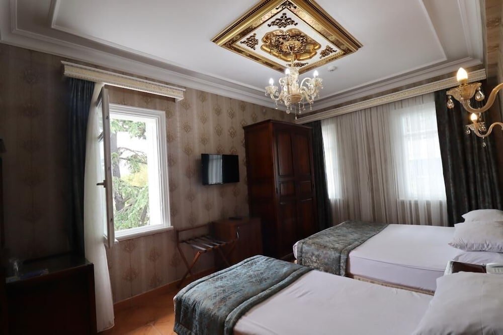Blue House Hotel Room Type - Deluxe Triple Room