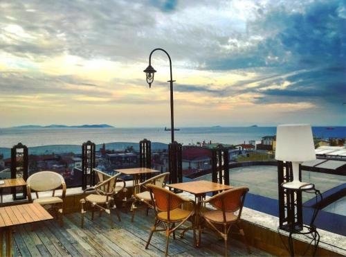GLK PREMIER Regency Suites & Spa - Tap to explore photos