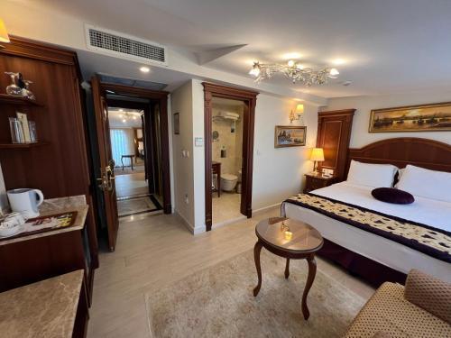 GLK PREMIER Regency Suites & Spa - Tap to explore photos