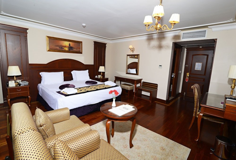 GLK PREMIER Regency Suites & Spa - Special Class - Tap to explore photos
