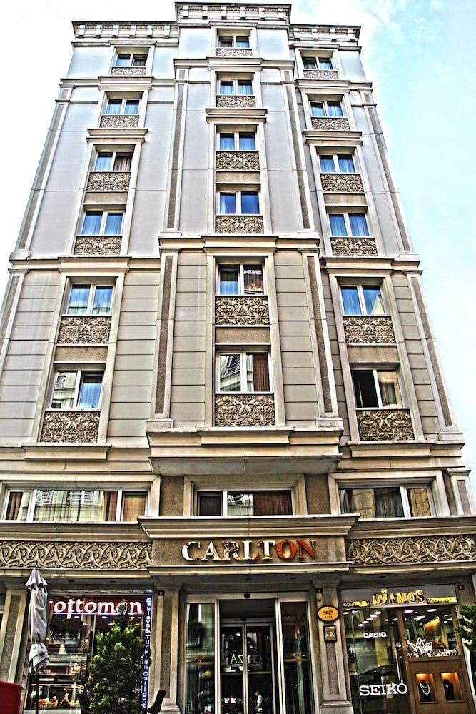 Carlton Hotel - Tap to explore photos
