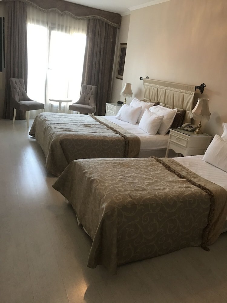 Celal Sultan Hotel Special Class Room Type - Deluxe Triple Room Celal Sultan Hotel Special Class Room Type - Deluxe Triple Room