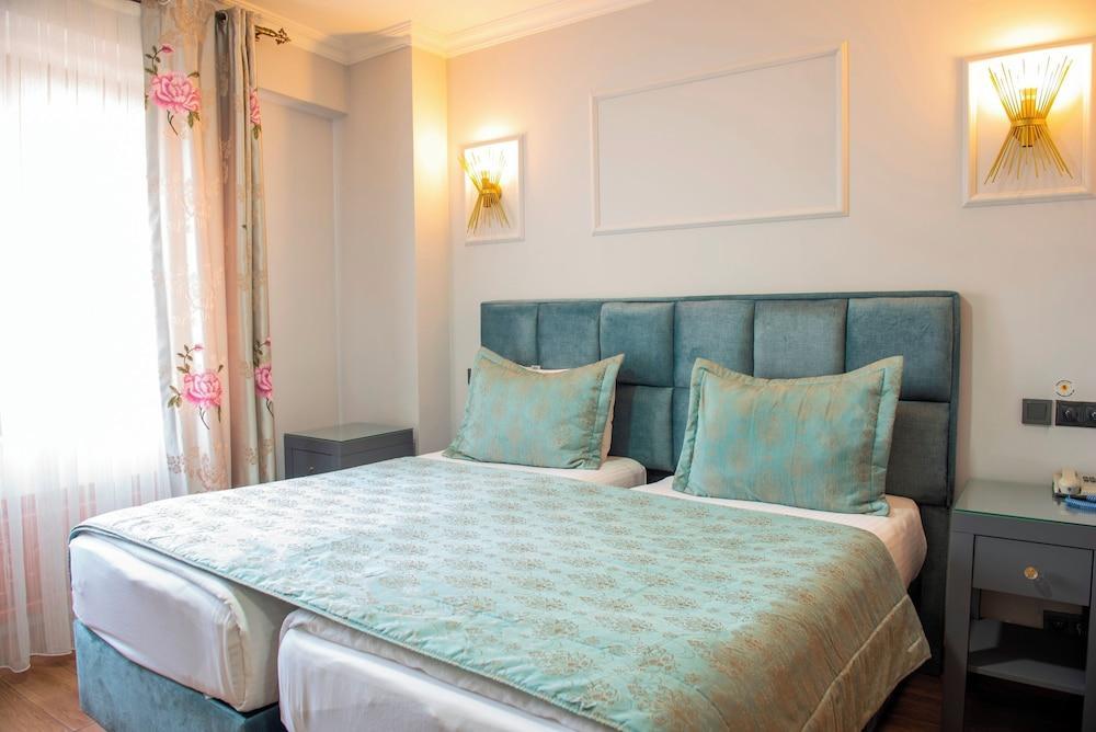 Hotel Daphne - Special Class - Tap to explore photos