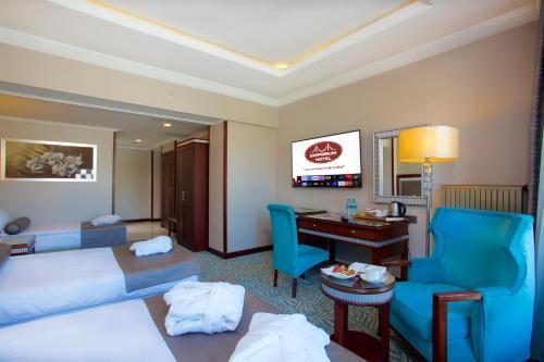 Emporium Hotel Room Type - Deluxe Quadruple Room Emporium Hotel Room Type - Deluxe Quadruple Room