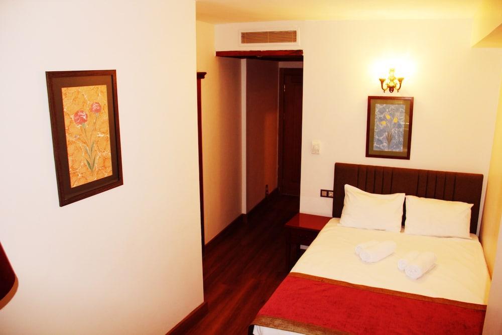 Erguvan Hotel - Special Class Room Type - Economy Double Room