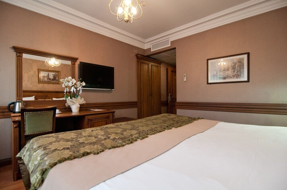 Ferman Hotel - Special Class - Tap to explore photos