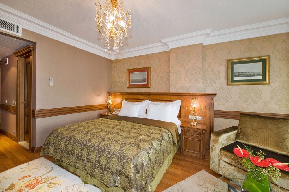 Ferman Hotel - Special Class Room Type - Superior Triple Room, 1 King Bed with Sofa bed