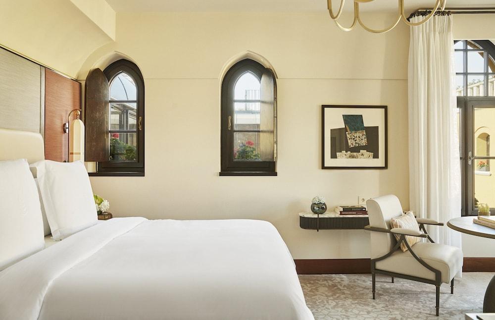 Four Seasons Hotel Istanbul at Sultanahmet  - Tap to explore photos
