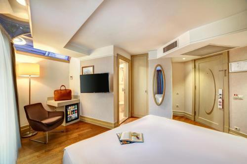 Faros Hotel Old City - Special Category - Tap to explore photos