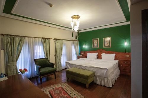 GARDEN HOUSE HOTEL Room Type - Budget Double Room