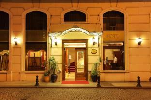 Golden Horn Hotel - Tap to explore photos