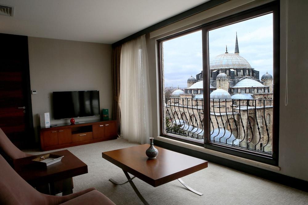 Grand Hotel Gulsoy Room Type - King Suite