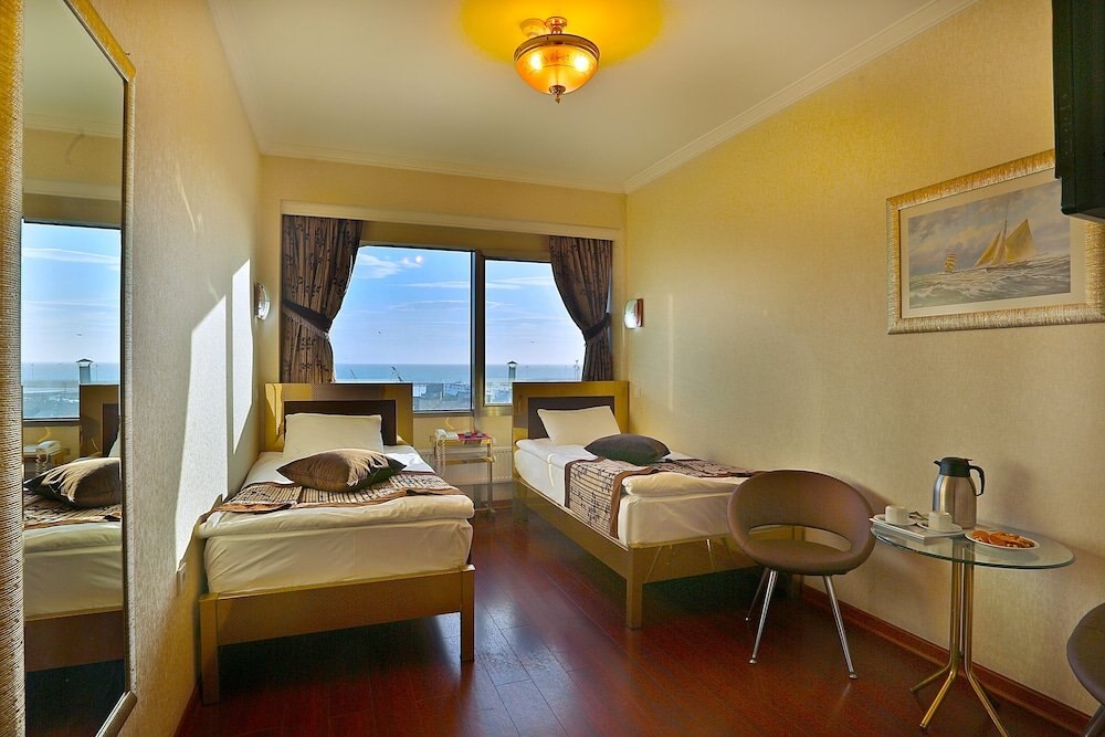 Grand Madrid Hotel Room Type - Twin Room, Non Smoking