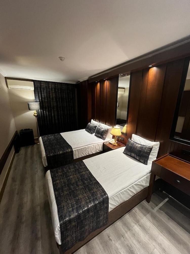 Green Anka Hotel Room Type - Standard Triple Room
