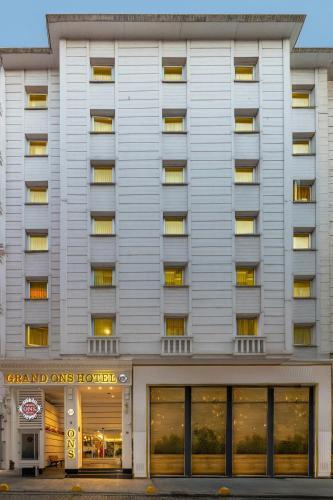 Grand Ons Hotel