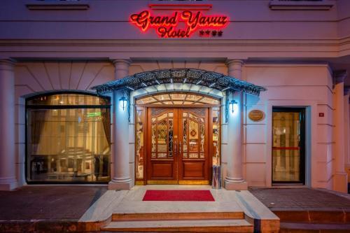 Grand Yavuz Hotel - Tap to explore photos
