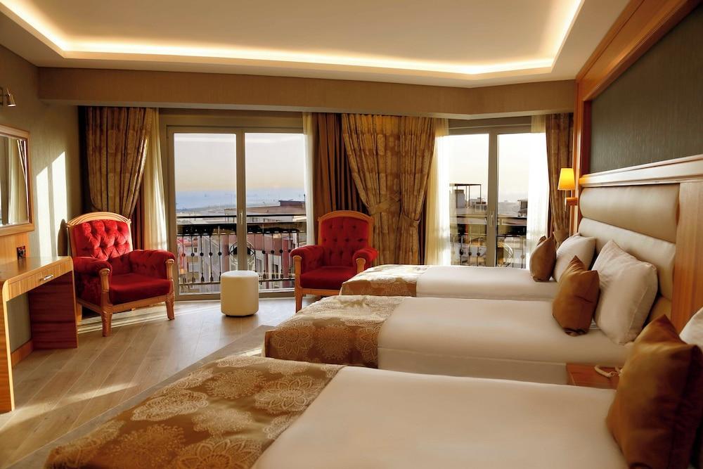 Ilkbal Deluxe Hotel & Spa Room Type - Triple Room Ilkbal Deluxe Hotel & Spa Room Type - Triple Room