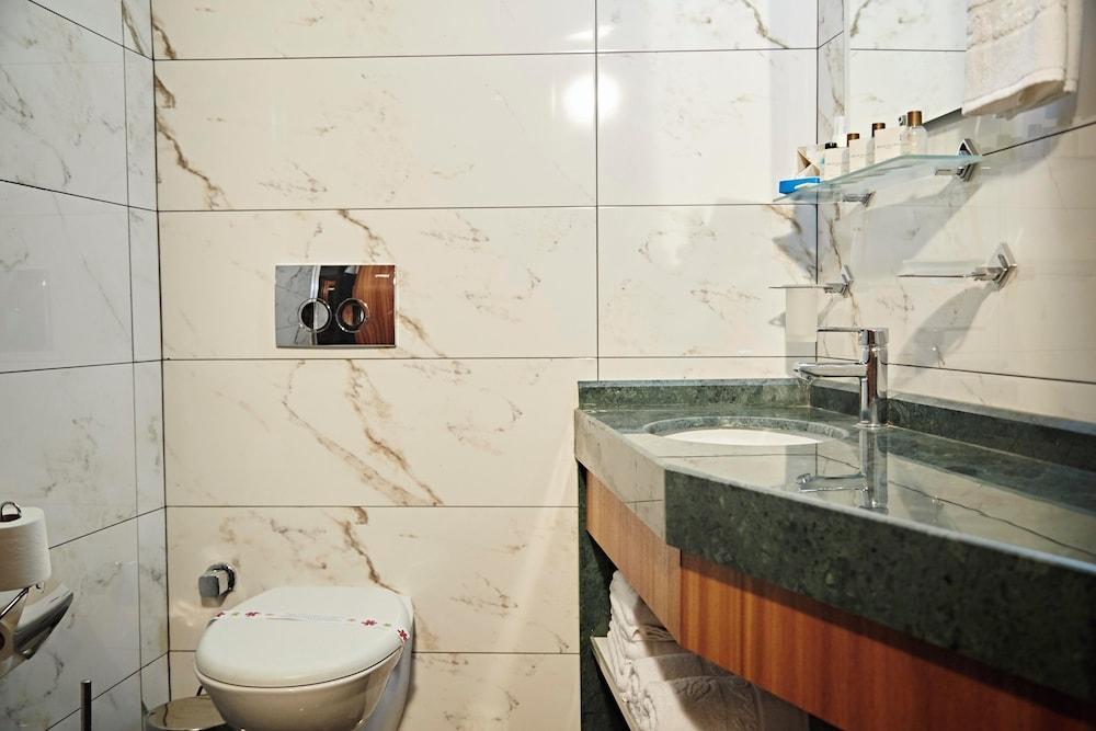 Ilkbal Deluxe Hotel & Spa Room Type - Economy Triple Room
